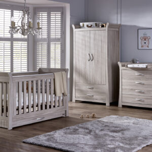BabyStyle Noble Cotbed and Dresse