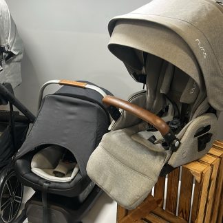 PRE LOVED nuna mixx next graphite travel system bundle
