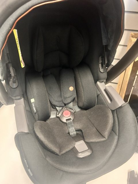 PRE LOVED Silver Cross Dune Travel System Stone - Image 4
