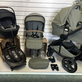 PRE LOVED nuna mixx next pine Travel System